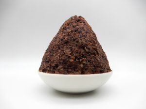 マルカワみそが仕込んだ手作り仕込み味噌【小豆】