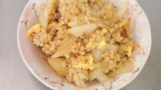 玄米ご飯を使った味噌チャーハンの作り方レシピ